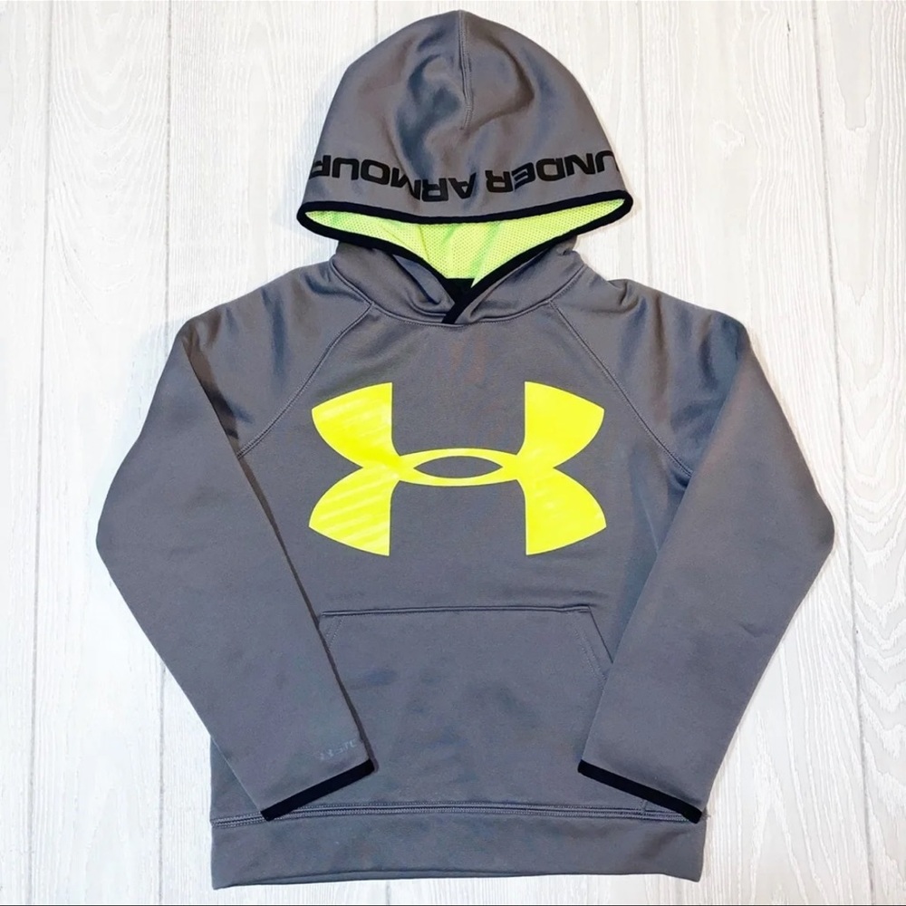 Under Armour Big Logo Hoodie 
Boys Small